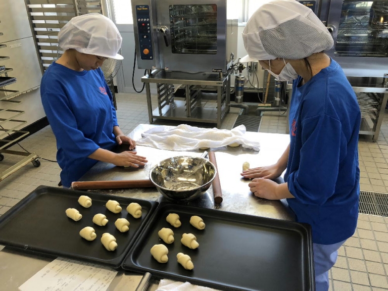 パンの製造実習 ニュース 三重県立 久居農林高等学校